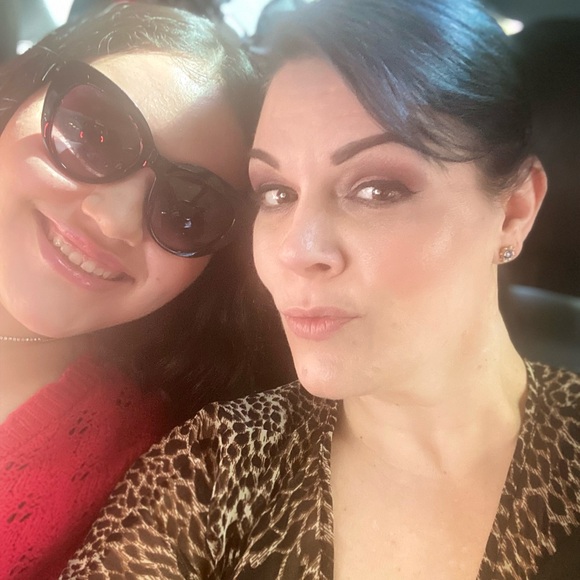 Meet your Posher, Tamara - Picture 1 of 4